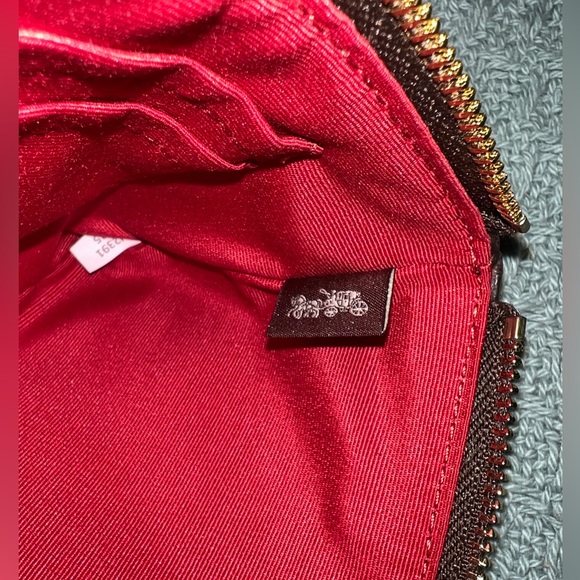 Coach corner zip wristlet - Picture 5 of 7